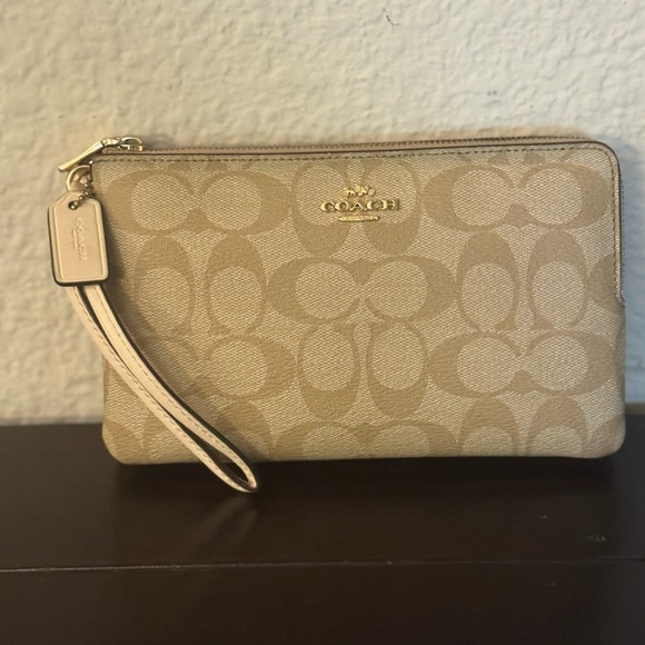 Coach Brown Signature Coated Canvas Double Corner Zip Wallet Wristlet/Purse - Picture 6 of 15